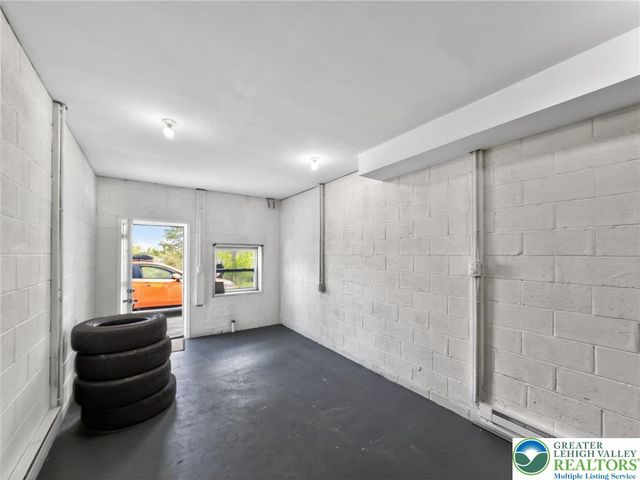 2 Elm Street, Mount Pocono Boro, PA 18344