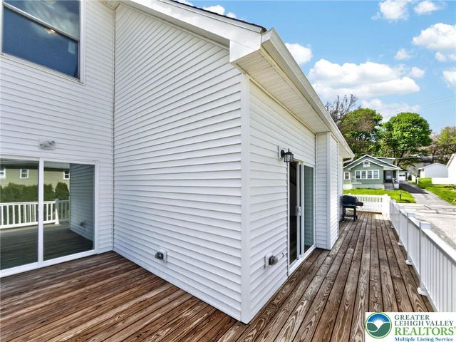 2 Elm Street, Mount Pocono Boro, PA 18344