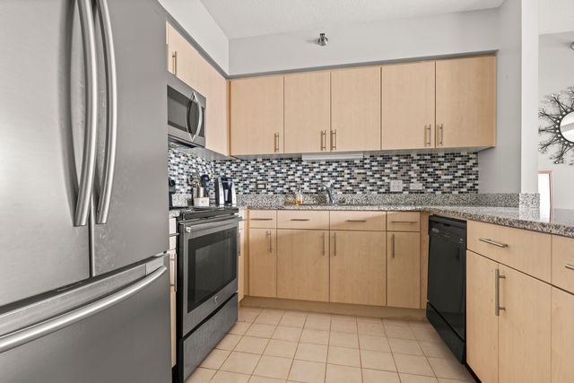 512 N Mcclurg Court 3803, Chicago, IL 60611