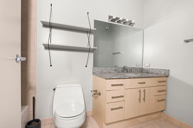 512 N Mcclurg Court 3803, Chicago, IL 60611