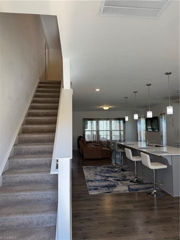 2909 Dexterity Court, High Point, NC 27265