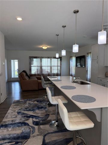 2909 Dexterity Court, High Point, NC 27265