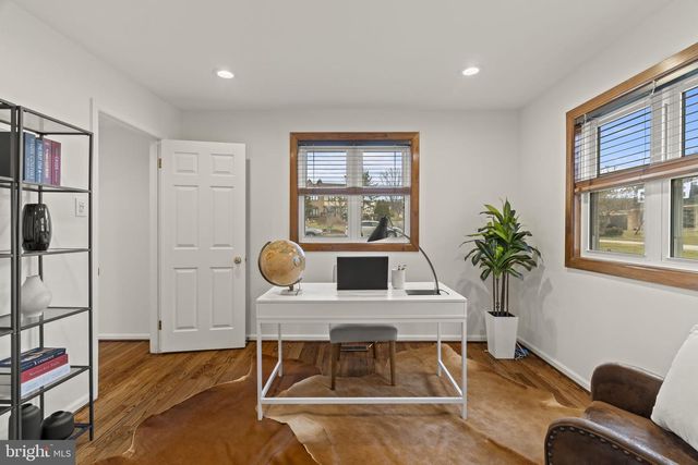 49 LANGSTOON LN, Media, PA 19063