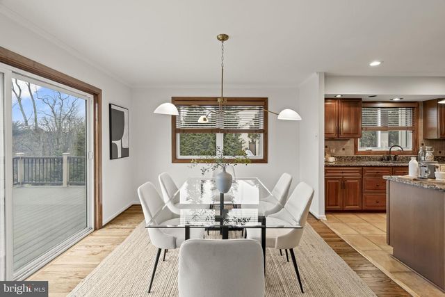 49 LANGSTOON LN, Media, PA 19063