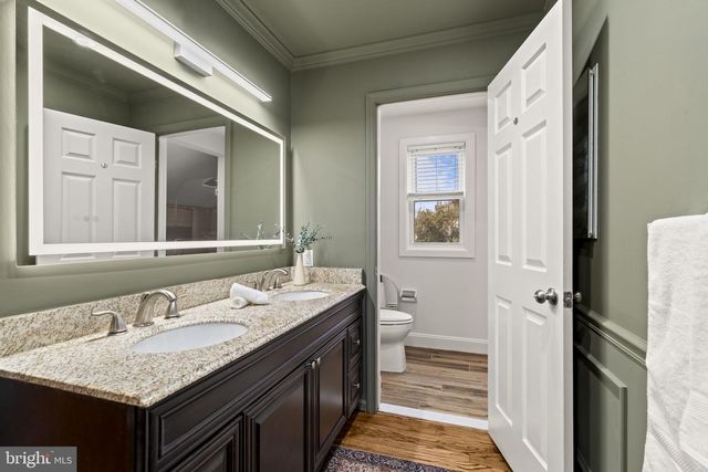 49 LANGSTOON LN, Media, PA 19063