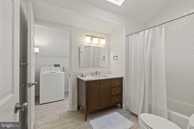 49 LANGSTOON LN, Media, PA 19063