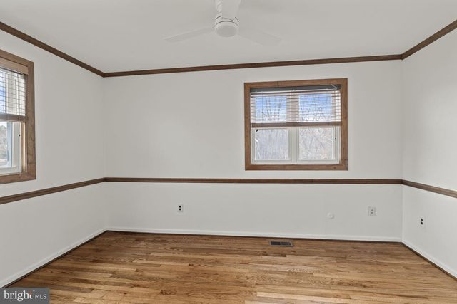 49 LANGSTOON LN, Media, PA 19063