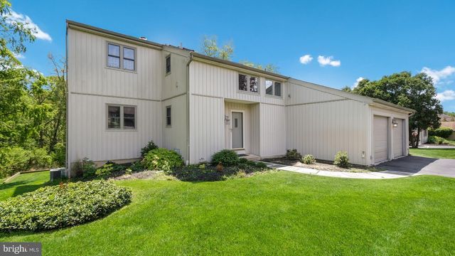 49 LANGSTOON LN, Media, PA 19063