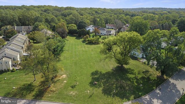 49 LANGSTOON LN, Media, PA 19063