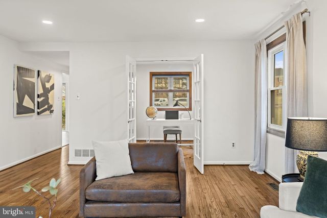 49 LANGSTOON LN, Media, PA 19063