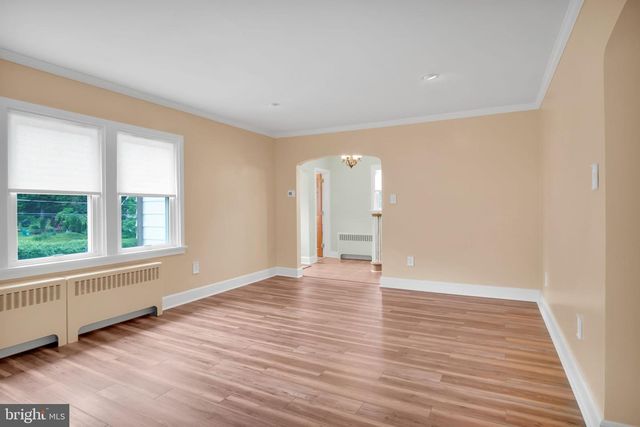 4004 ASH ST, Harrisburg, PA 17109