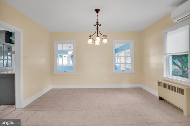 4004 ASH ST, Harrisburg, PA 17109