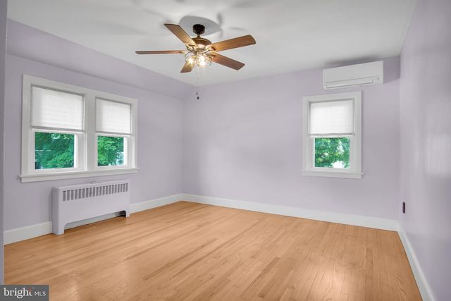 4004 ASH ST, Harrisburg, PA 17109
