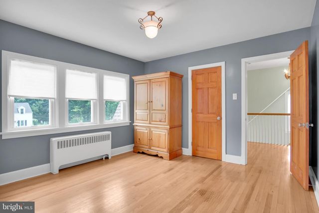 4004 ASH ST, Harrisburg, PA 17109