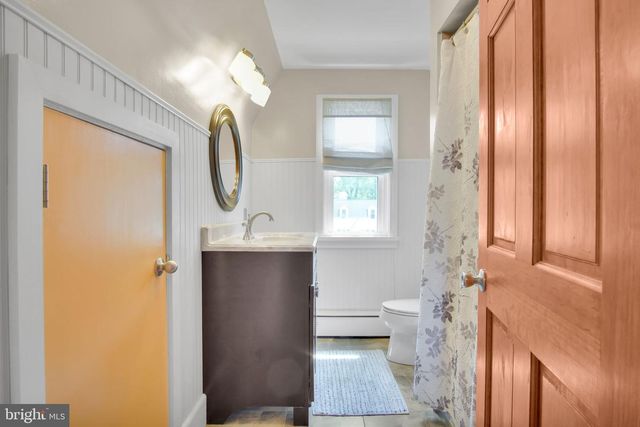 4004 ASH ST, Harrisburg, PA 17109