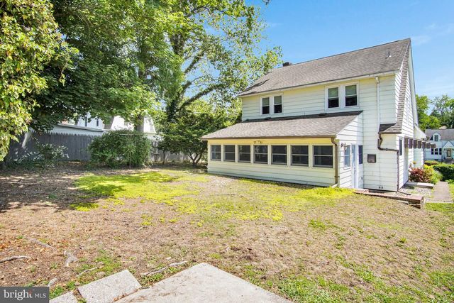 4004 ASH ST, Harrisburg, PA 17109