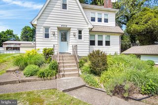 4004 ASH ST, Harrisburg, PA 17109