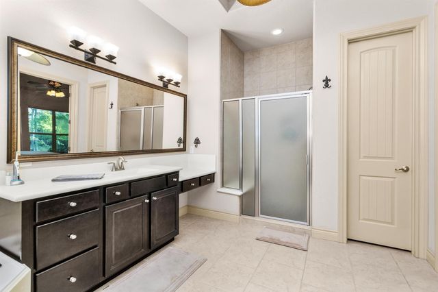 29 Highland Point Drive, Montgomery, TX 77356