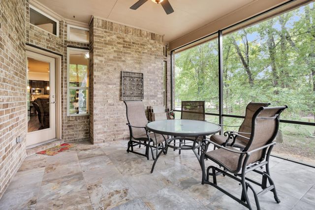 29 Highland Point Drive, Montgomery, TX 77356