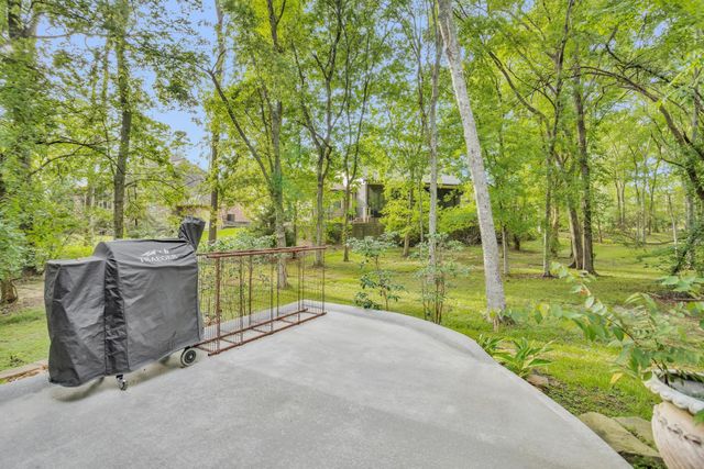 29 Highland Point Drive, Montgomery, TX 77356