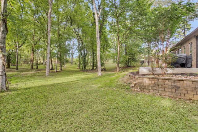 29 Highland Point Drive, Montgomery, TX 77356