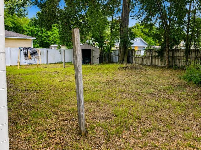 712 N CASTLE COURT, Tampa, FL 33612