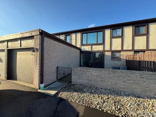 1021 Country Club Drive 23, St. Clair Shores, MI 48082