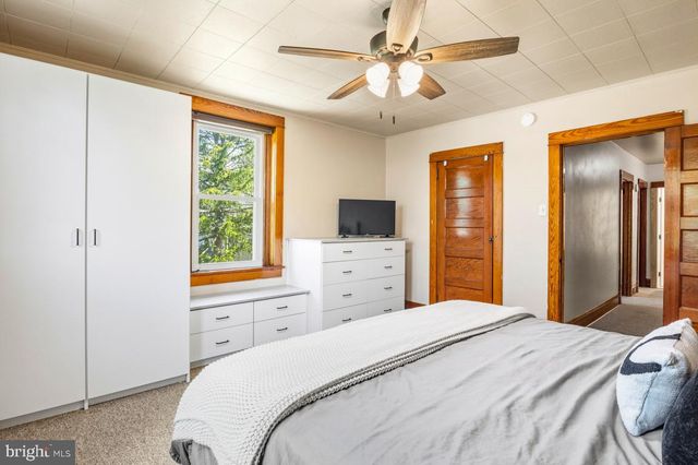 705 E WALNUT ST, North Wales, PA 19454