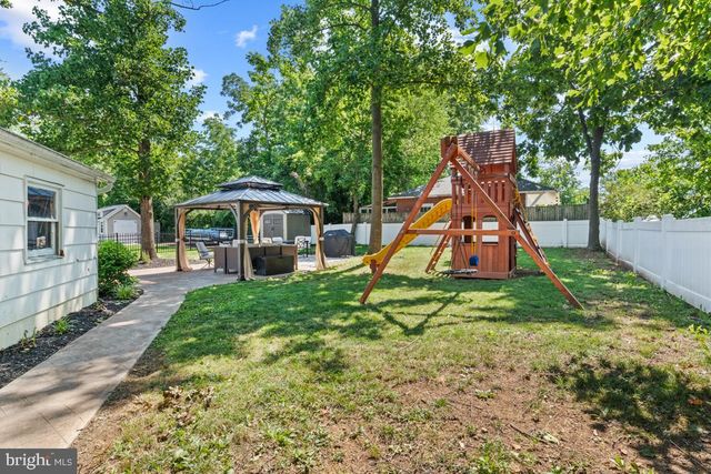 705 E WALNUT ST, North Wales, PA 19454