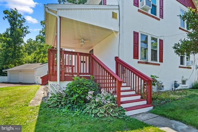 705 E WALNUT ST, North Wales, PA 19454