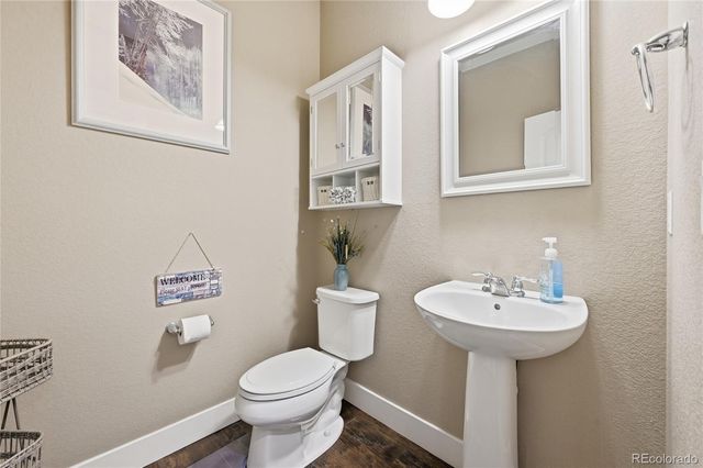 7961 S Flat Rock Way, Aurora, CO 80016