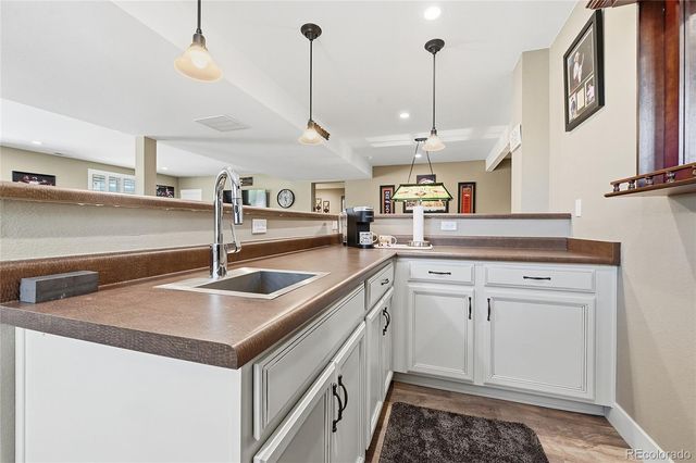 7961 S Flat Rock Way, Aurora, CO 80016