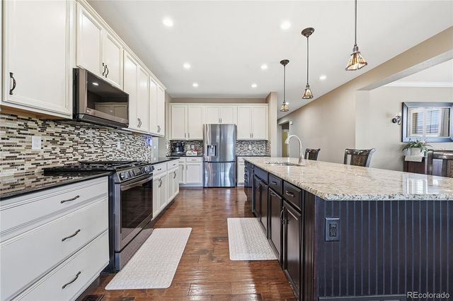 7961 S Flat Rock Way, Aurora, CO 80016