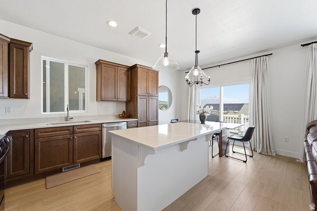 682 BENEDICT DR, Saratoga Springs, UT 84045