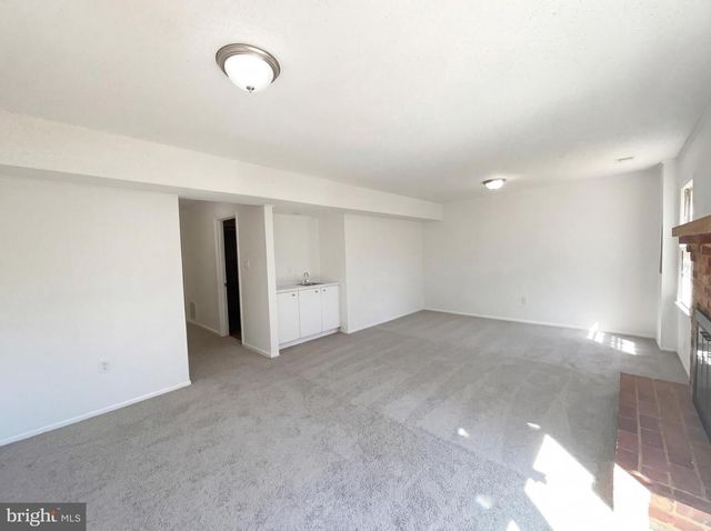 645 N ARMISTEAD ST, Alexandria, VA 22312