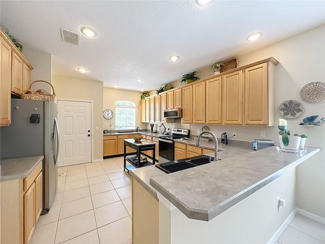 527 AZALEA BLOOM DRIVE, Apopka, FL 32712