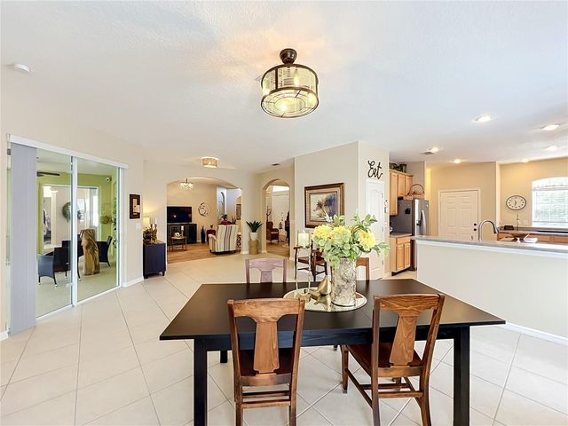 527 AZALEA BLOOM DRIVE, Apopka, FL 32712