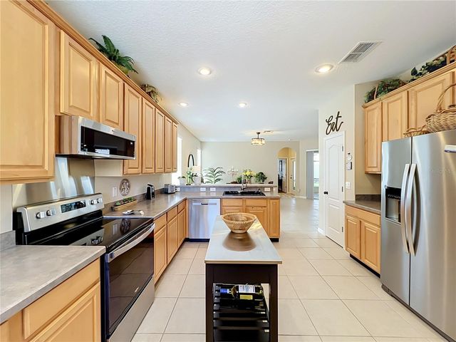 527 AZALEA BLOOM DRIVE, Apopka, FL 32712