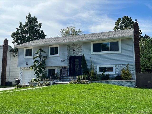 1059 Denton Avenue, Manhasset Hills, NY 11040
