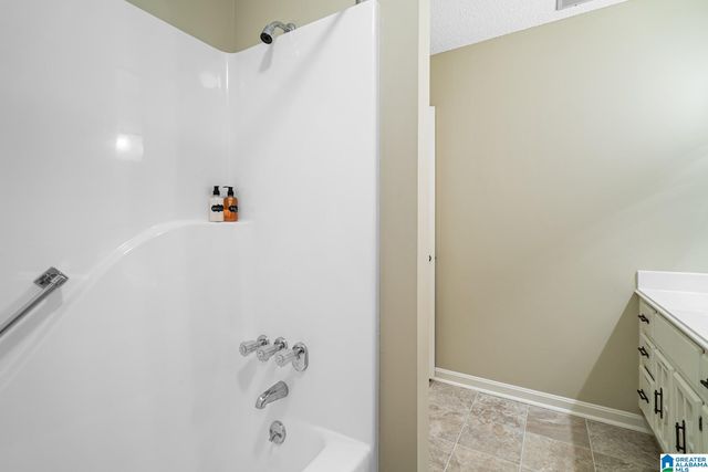 1439 CABIN HILL ROAD, Birmingham, AL 35235