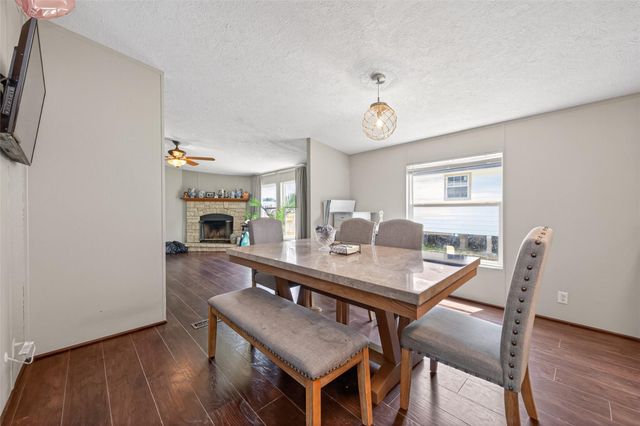 494 Road 5202, Cleveland, TX 77327