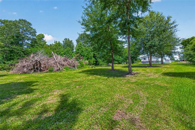 494 Road 5202, Cleveland, TX 77327