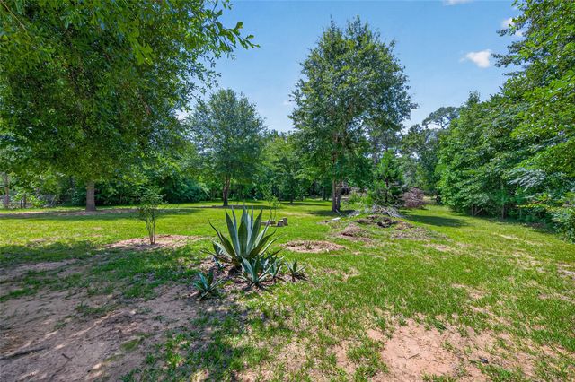 494 Road 5202, Cleveland, TX 77327