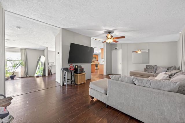 494 Road 5202, Cleveland, TX 77327