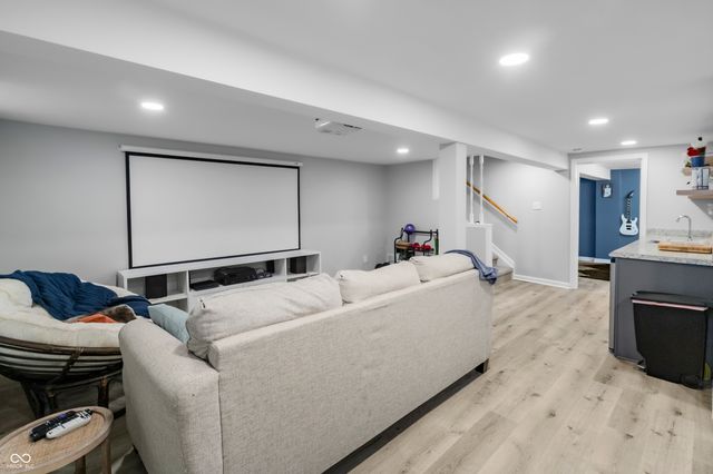 2579 E 400 N, Whiteland, IN 46184