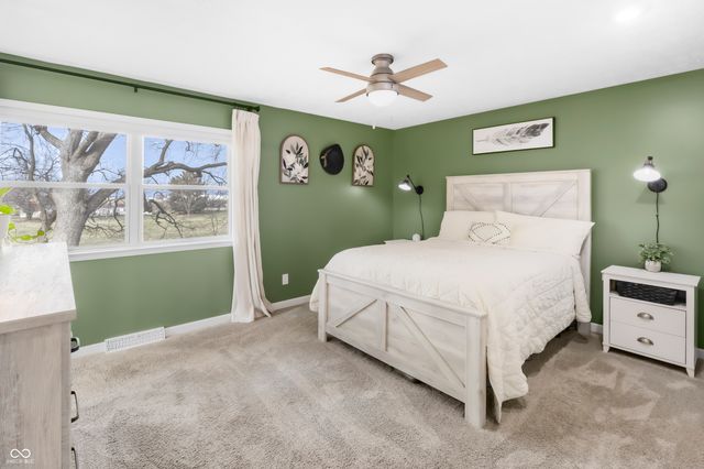 2579 E 400 N, Whiteland, IN 46184