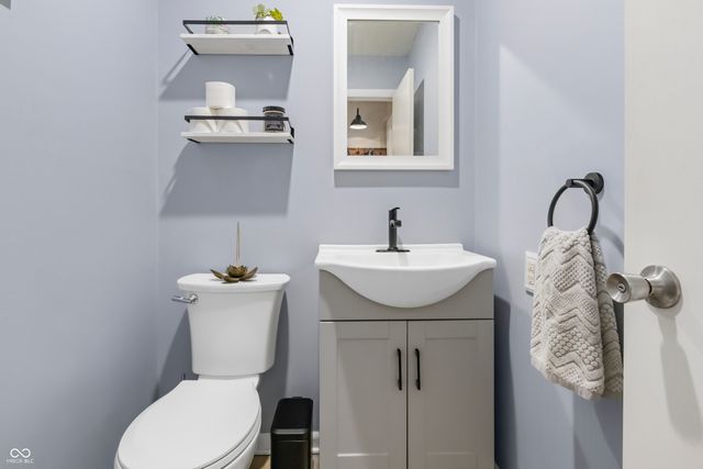 2579 E 400 N, Whiteland, IN 46184