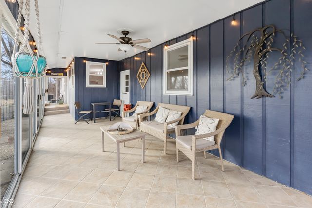 2579 E 400 N, Whiteland, IN 46184