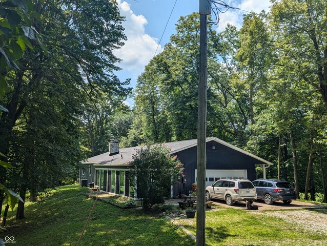 2579 E 400 N, Whiteland, IN 46184