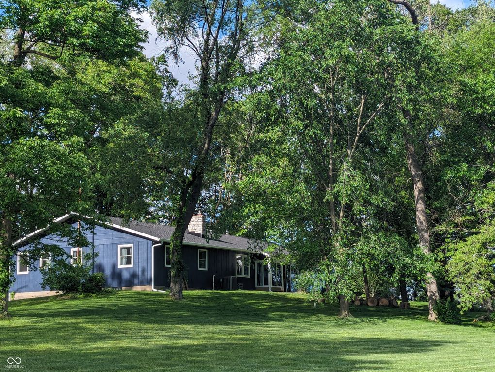 2579 E 400 N, Whiteland, IN 46184